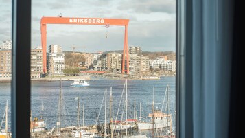 高级房, 1 张特大床和 1 张沙发床, 无烟房 (Bridge View) | 客房景观