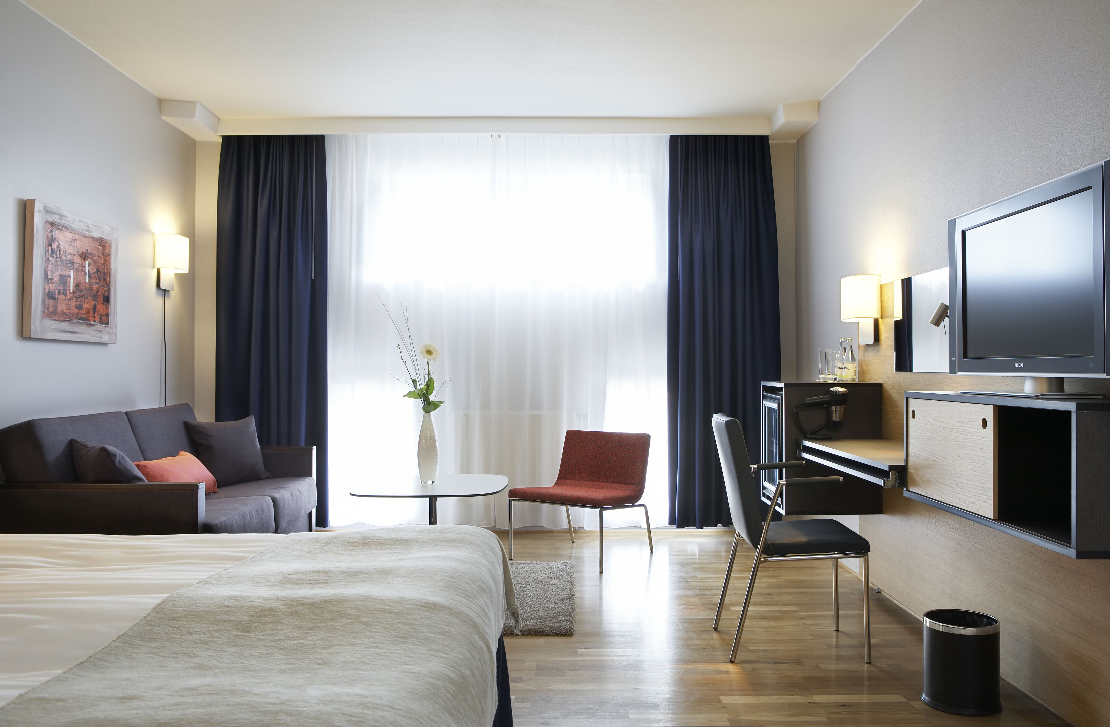 standard room, 1 king bed with sofa bed, non smoking | in-room safe, blackout curtains, soundproofing, iron/ironing board