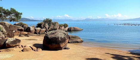 Private beach, sun-loungers, beach umbrellas, beach towels