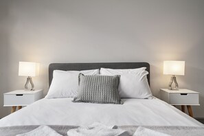 Signature appartement, 2 slaapkamers | 2 slaapkamers, geluiddichte muren, een strijkplank/strijkijzer