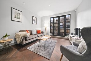 Signature-Apartment, 2 Schlafzimmer | Wohnbereich