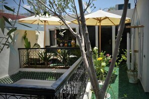 Courtyard - Riad Sardinas & Chili (Marrakech)