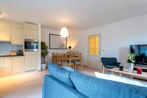 Family Apartment | Living area | Flat-screen TV - Jette Duplex Expo (Brussels)