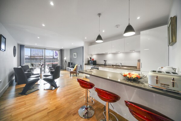 Executive-Apartment, 2 Schlafzimmer | Wohnbereich