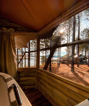 Premium Cabin, 1 Queen Bed, Jetted Tub, Lake View | Private spa tub