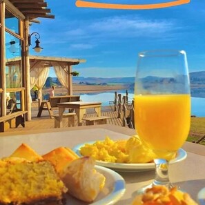 Free daily buffet breakfast