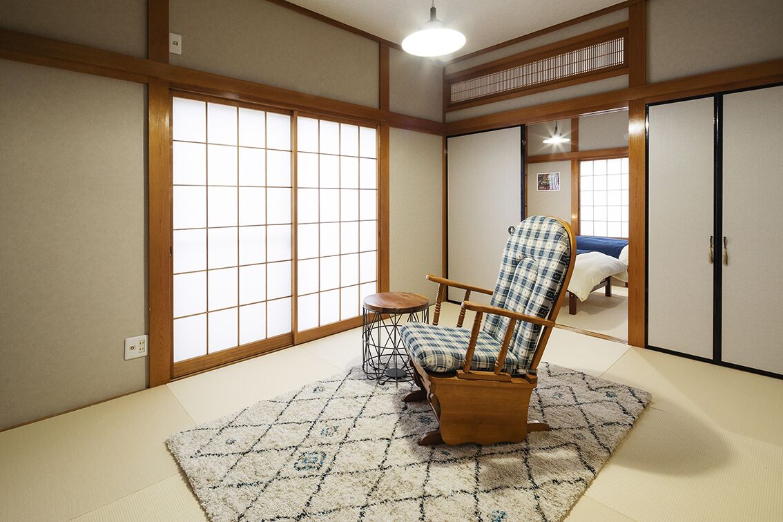 Home | 2 bedrooms, desk, iron/ironing board, free WiFi