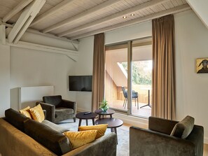 ファミリー ルーム (Eperon d'Or) | ノートパソコン用作業スペース、防音設備、WiFi (無料)