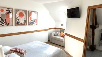 標準雙人房, 花園景觀 | 熨斗/熨衣板、免費無線上網