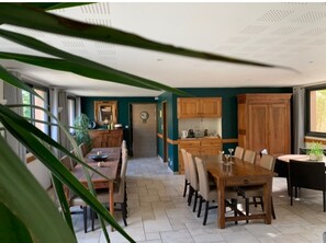 تناول الطعام