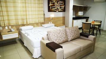 Suite (Anexo 2) | Minibar, soundproofing, free WiFi