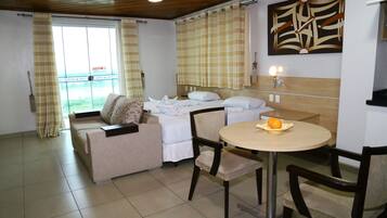 Suite (Anexo 2) | Minibar, soundproofing, free WiFi