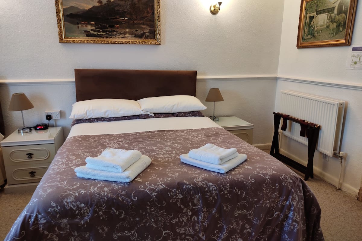 individually decorated, individually furnished, soundproofing