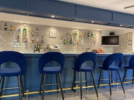 Bar (en la propiedad)
