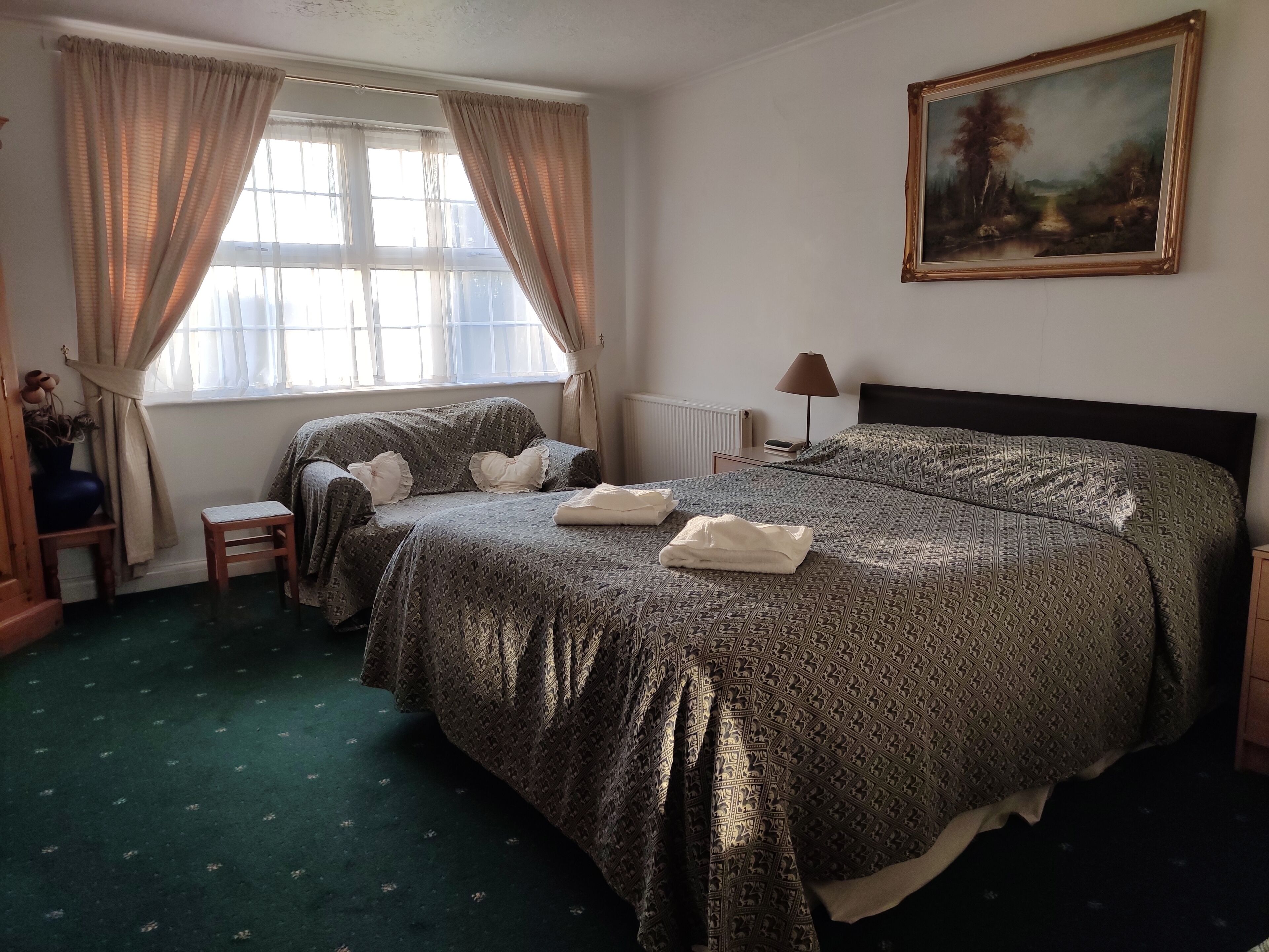 superior double room | individually decorated, individually furnished, soundproofing