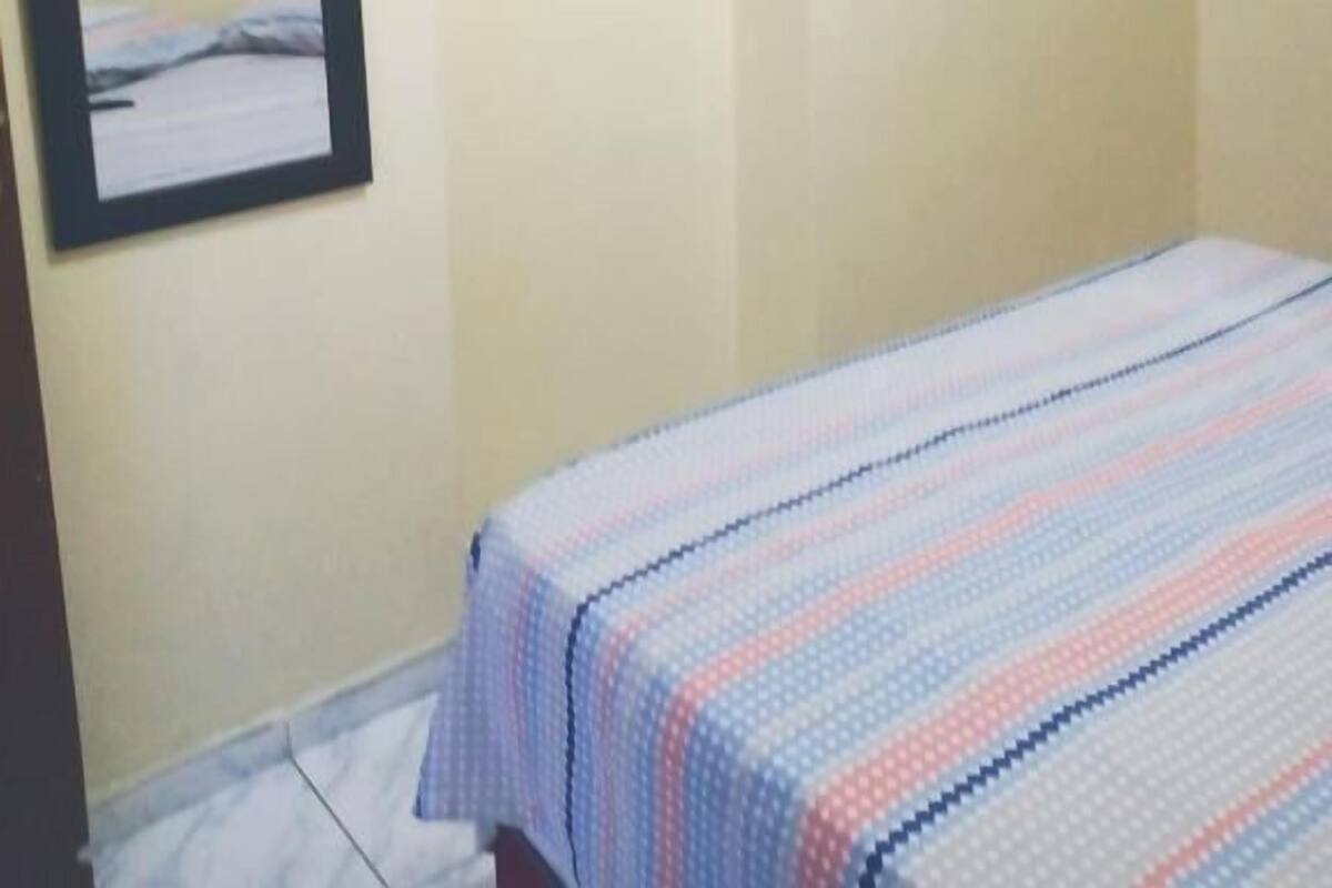 Minibar, iron/ironing board, free WiFi, bed sheets