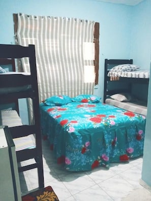 Minibar, iron/ironing board, free WiFi, bed sheets