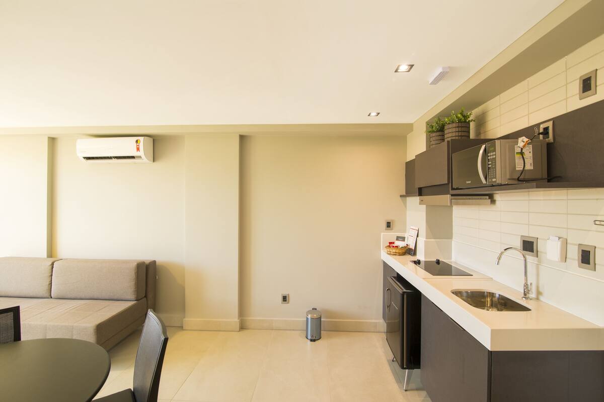 deluxe room | private kitchen | microwave
