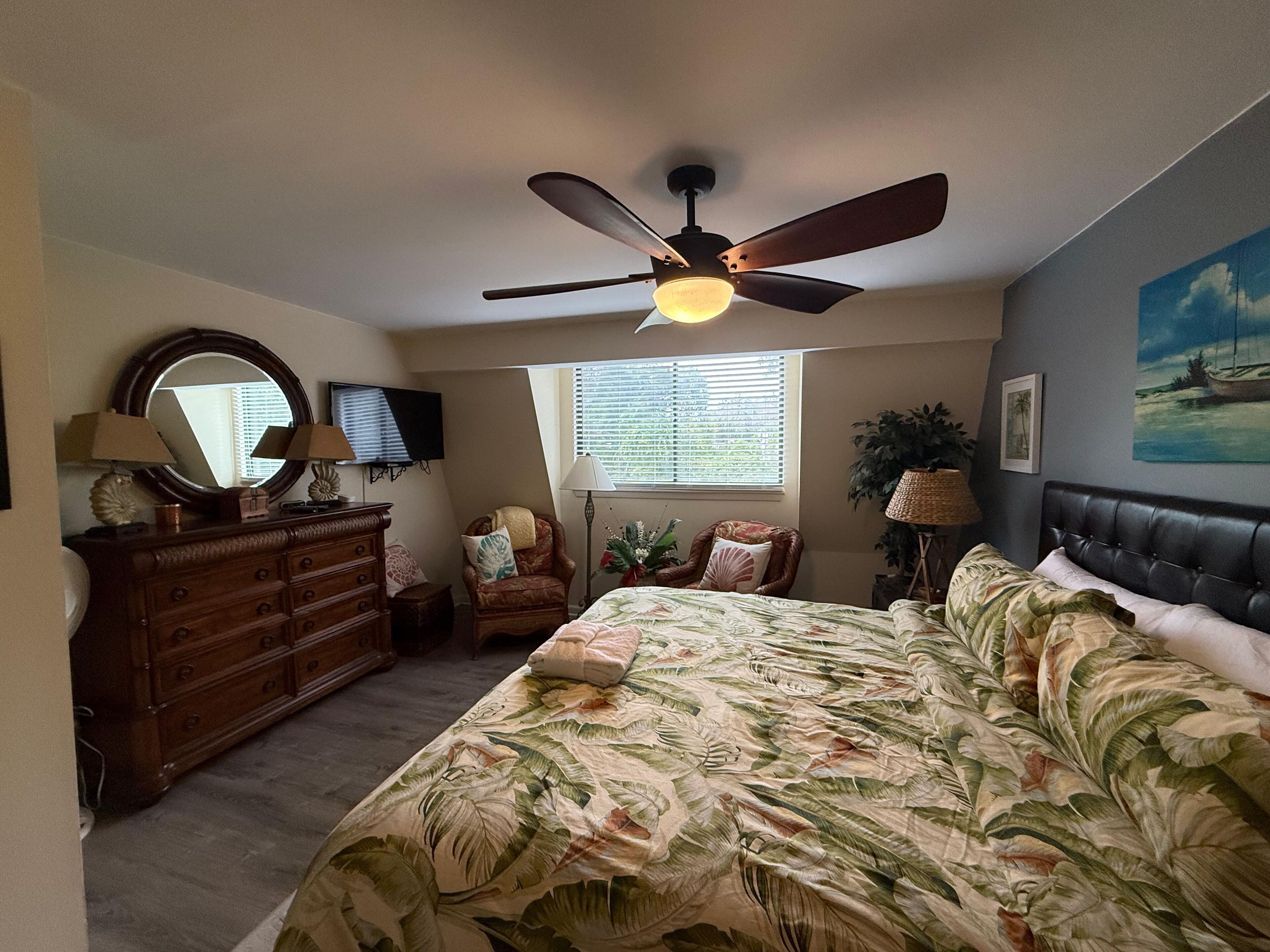 2 chambres, fer et planche à repasser, lit parapluie, Wi-Fi gratuit