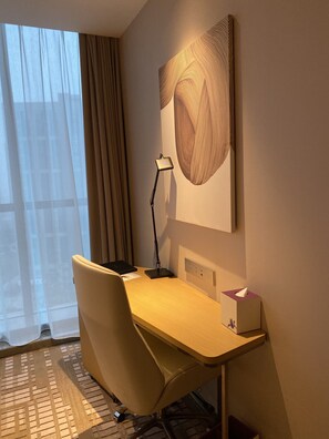 Standard King Room | 1 bedroom, premium bedding, down comforters, pillowtop beds