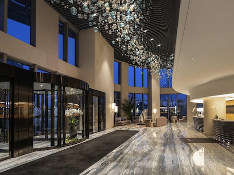 Exterior. Novotel Zhengzhou Airport