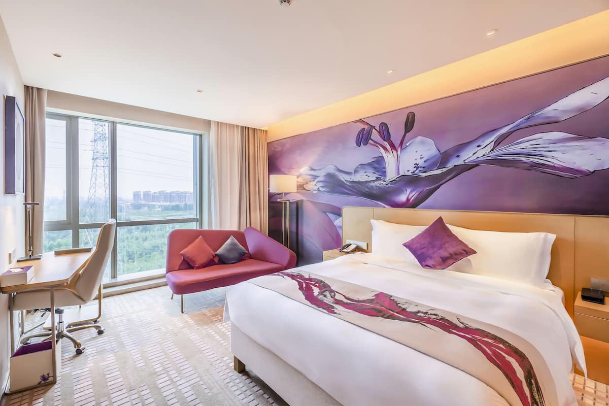 junior suite, 1 king bed | 1 bedroom, premium bedding, down duvets, pillow-top beds