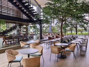 Restaurant - Mercure Tangerang BSD City (Pagedangan)