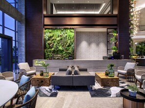 Lobby lounge - Mercure Tangerang BSD City (Pagedangan)