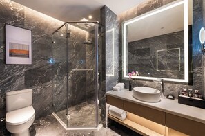 Hair dryer, slippers - Shenzhen Longgang Kunyi Mercure Hotel (Shenzhen)