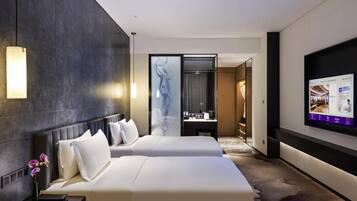 Habitación estándar, 2 camas individuales | Minibar, caja fuerte, escritorio y sistema de insonorización