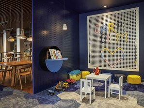 Lunch served, international cuisine - ibis Styles Boleslawiec (Boleslawiec)