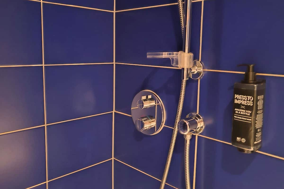 standard double room, 1 double bed | free wifi, bed sheets