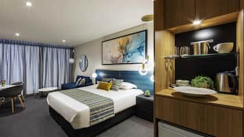 Superior Room, 1 King Bed