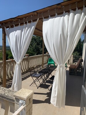Apartment, 1 Bedroom, Sea View (Alba) | 2 bedrooms, individually decorated, individually furnished