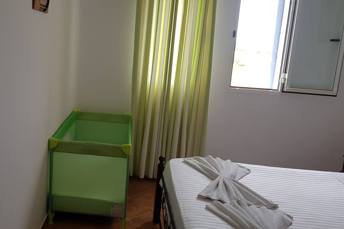 Comfort Apartment | 2 bedrooms, laptop workspace, iron/ironing board, WiFi (free)
