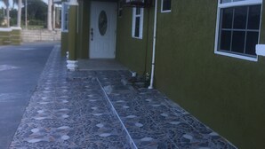 Exterior - Oneil and Angela (St. Ann's Bay)