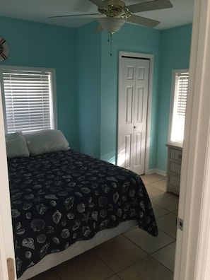 4 makuuhuonetta, silitysrauta/-lauta, Wi-Fi