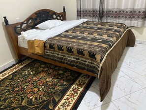 Premium bedding, individually decorated, desk, laptop workspace