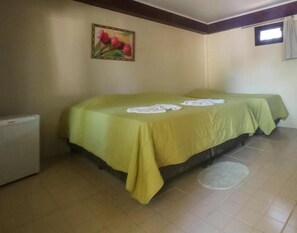 Minibar, iron/ironing board, free WiFi, bed sheets - Pousada dos Plátanos (Nova Petropolis)