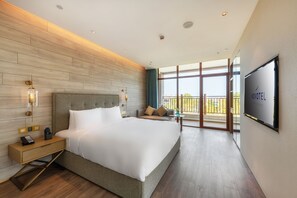 Habitació superior, 1 llit de matrimoni gran | Caixa forta a l'habitació, cortines opaques i wifi gratuïta 