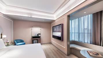 Minibar, in-room safe, desk, blackout drapes