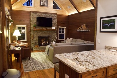 THE CABIN AT HIDDEN COVE