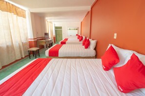 Iron/ironing board, free WiFi, bed sheets - OYO Hotel Meson de la Concepcion (Zacatecas)