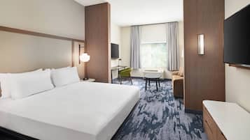 1 quarto, escrivaninha, espaço de trabalho para notebook