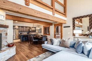 Smart TV, fireplace, video games, DVD player - Steps to Main St—Enjoy Both Park City Mountain & Deer Valley! (Park City)