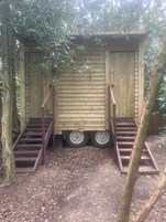 全景帐篷房 | 浴室 | 淋浴设施、毛巾、卫生纸