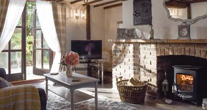 2 bedroom accommodation in Geldeston, near Beccles