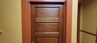 Dillon Tap House Beaverhead Room