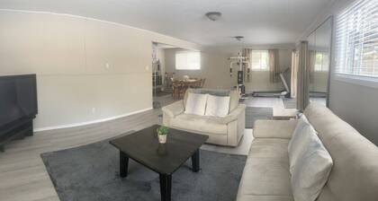 Spacious 2 bedroom suite on private lot
