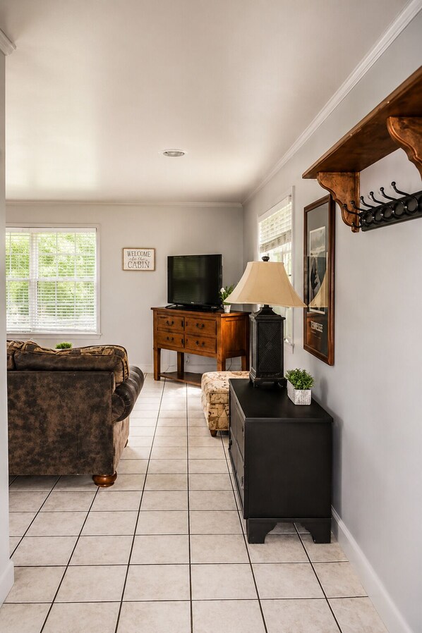 Family Cabin (HH) | Living area | TV